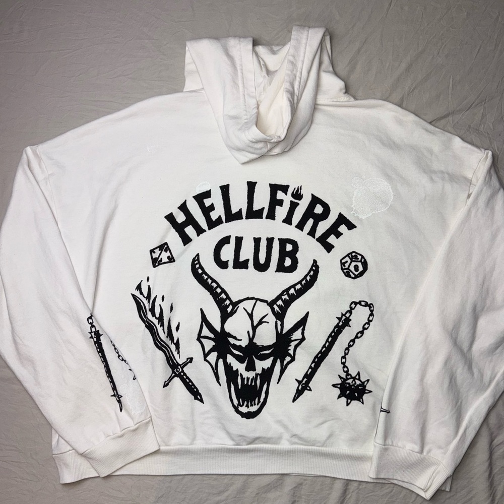 Stranger Things Hellfire Club Hoodie‎ sweater size medium oversized